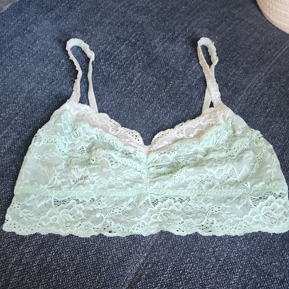 PINK Victoria's Secret Light Green Lace Bralette